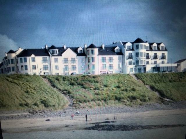 Beach Front Apt Portballintrae , Bushmills Close To Royal Portrush Golf Club 外观 照片